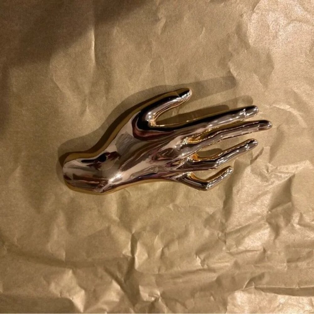 Zara Goldtone Golden Figural Hand Brooch Pin 1856/375 NEW No TAGS - Picture 2 of 5